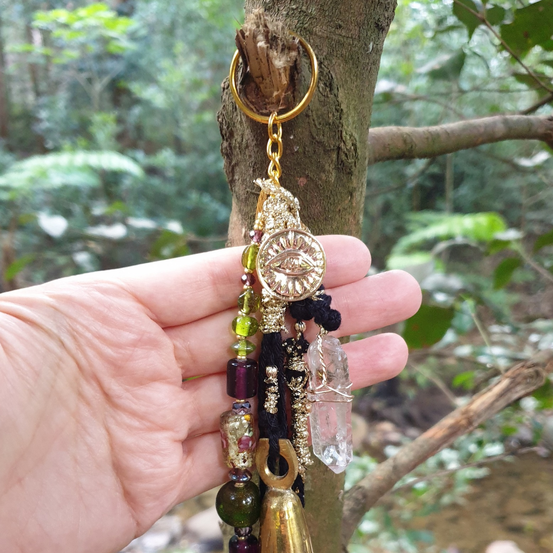 Witches Bells ♡ With Quartz, Mookaite Jasper & Serpentine Gemstones