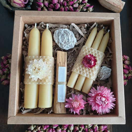 Beeswax Candles Gift Box ♡ For Presence & Peace (White & Pink Paper Daisies)