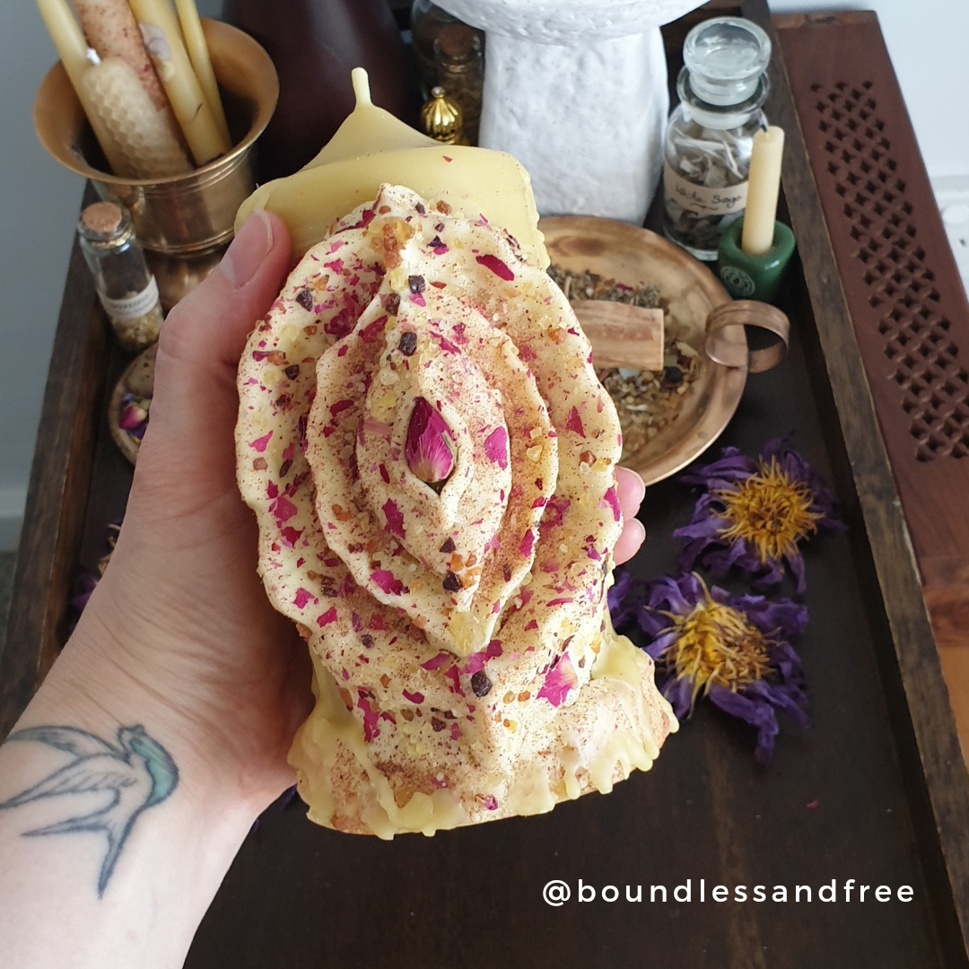 'Sacred Rose' Yoni Beeswax Pillar Candle | 17cm ♡ One-of-a-Kind