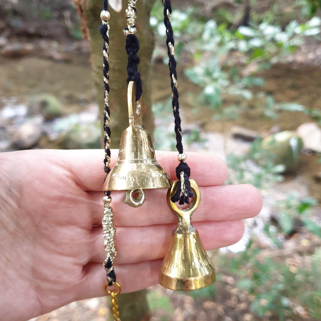 Witches Bells ♡ With Quartz, Mookaite Jasper & Serpentine Gemstones