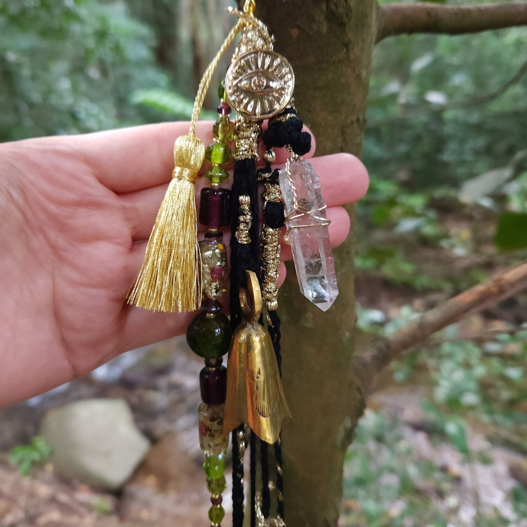 Witches Bells ♡ With Quartz, Mookaite Jasper & Serpentine Gemstones