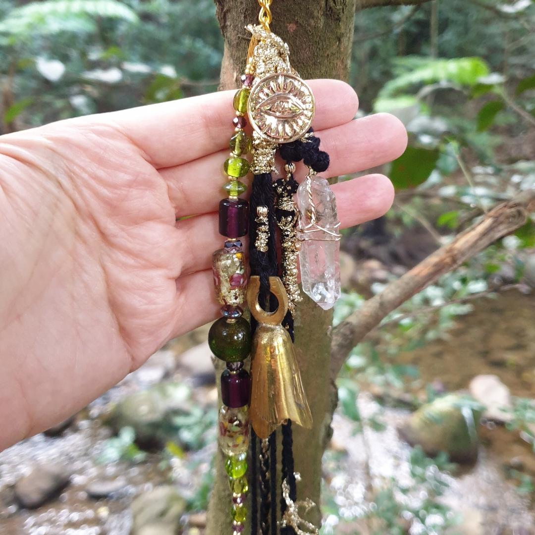 Witches Bells ♡ With Quartz, Mookaite Jasper & Serpentine Gemstones